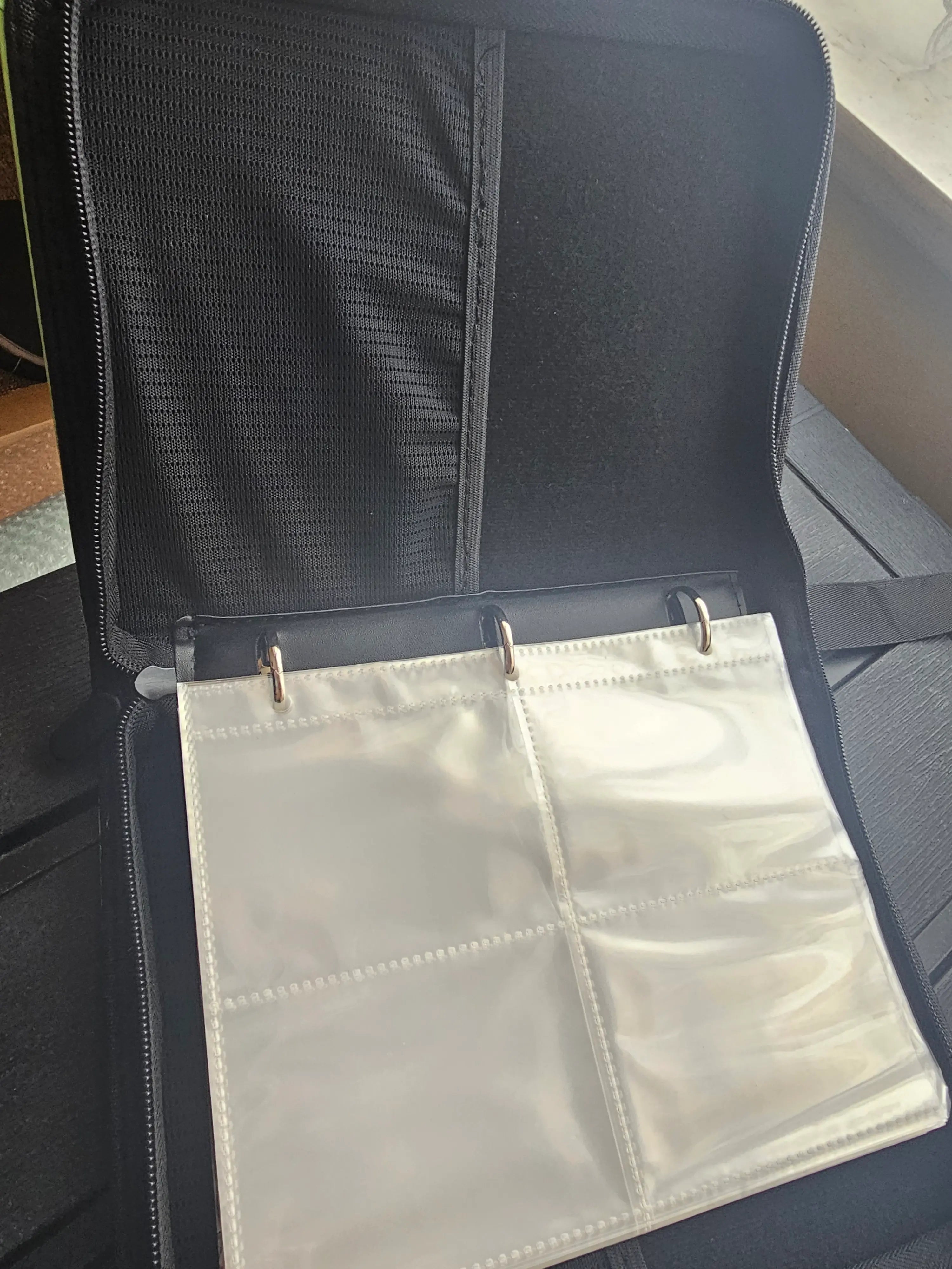 4-Slot Binder - Celestial Wave