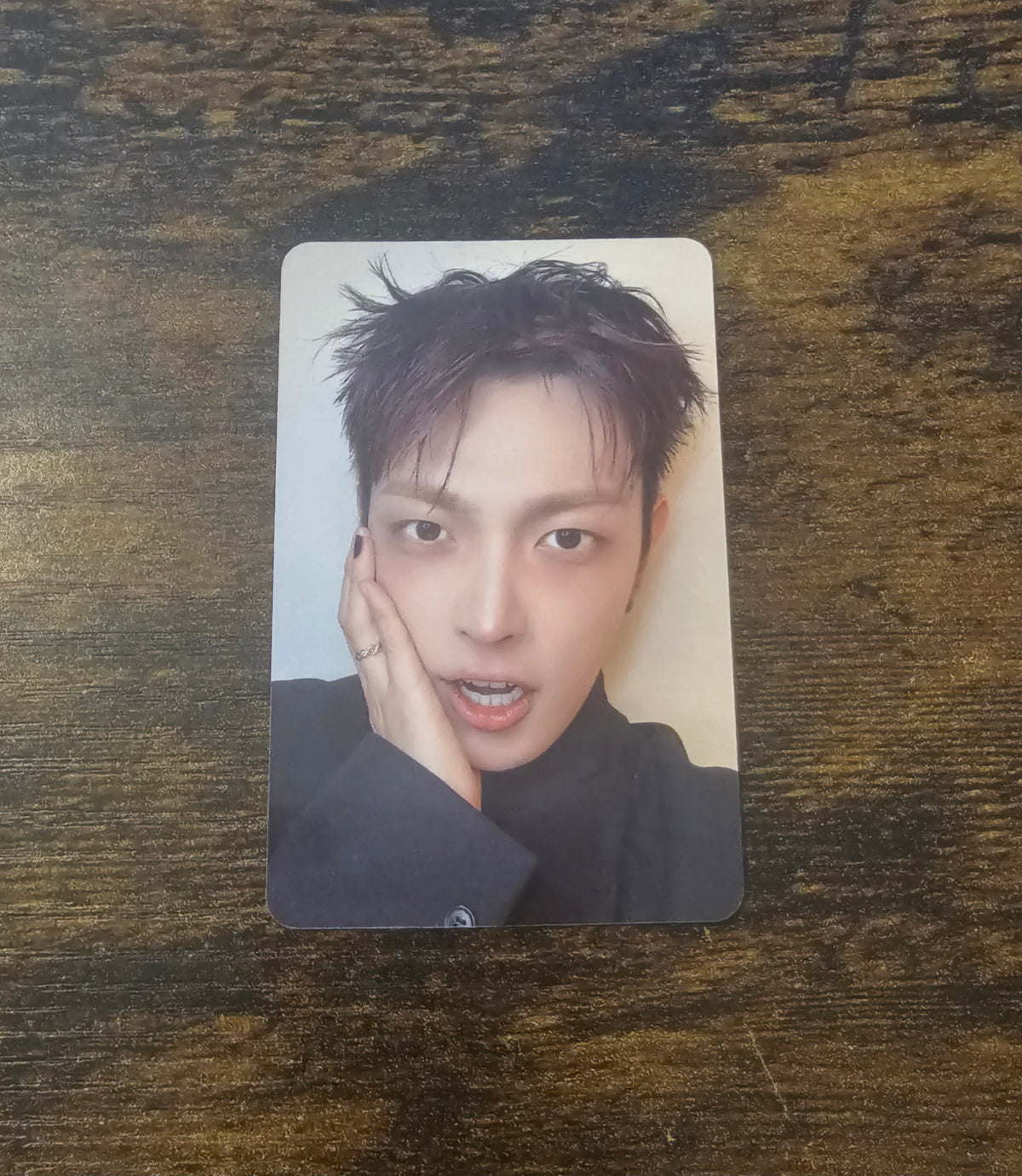 Ateez 'Golden Hour Part. 5' Apple Music Pre-order Benefit Photocard - Hongjoong
