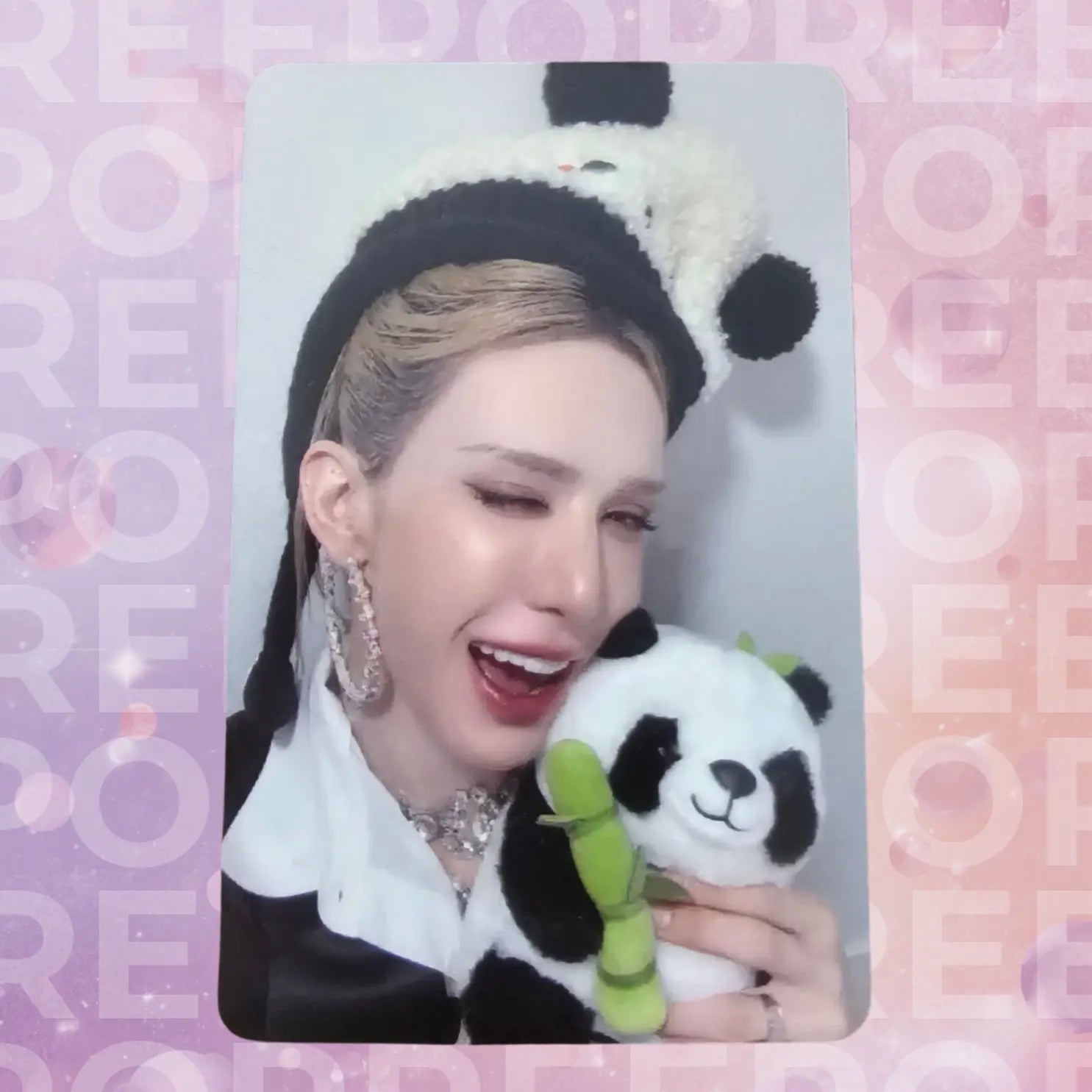 XLOV 'I,God' Apple Music Pre-order Benefit Photocard - Wumuti
